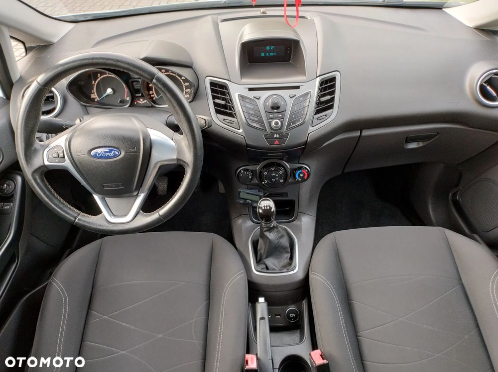 Ford Fiesta 1.25 Champions Edition - 26