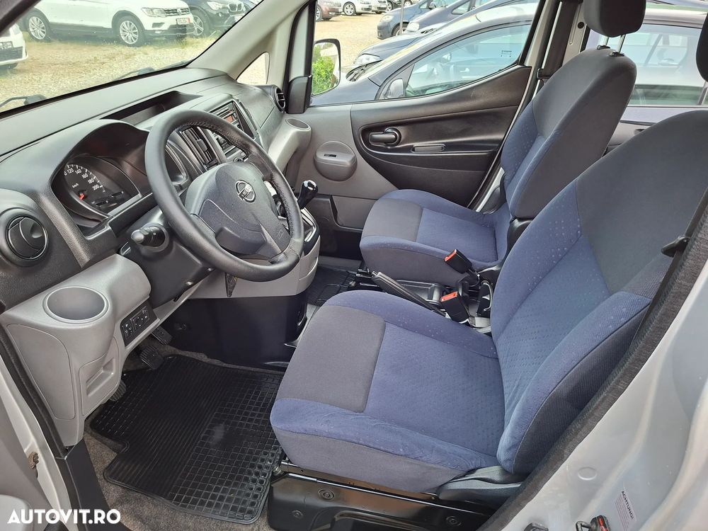 Nissan NV200 - 14