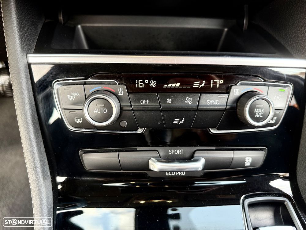 BMW 216 Active Tourer d Line Sport - 38