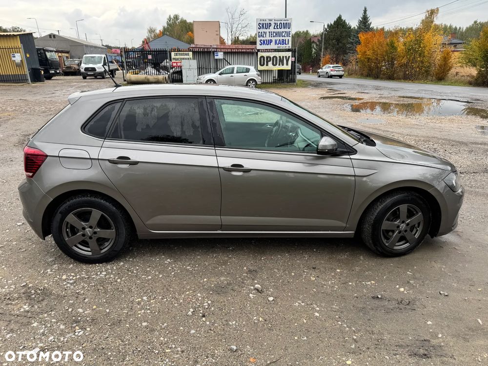 Volkswagen Polo - 8