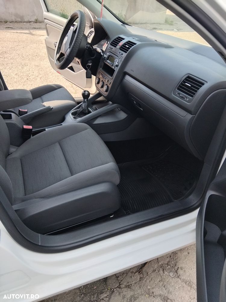 Volkswagen Golf 1.4 TSI Comfortline - 3
