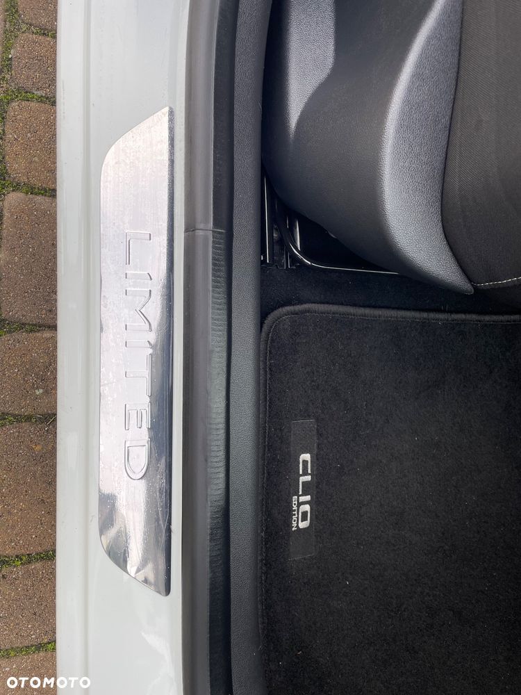 Renault Clio 1.2 16V Limited - 35