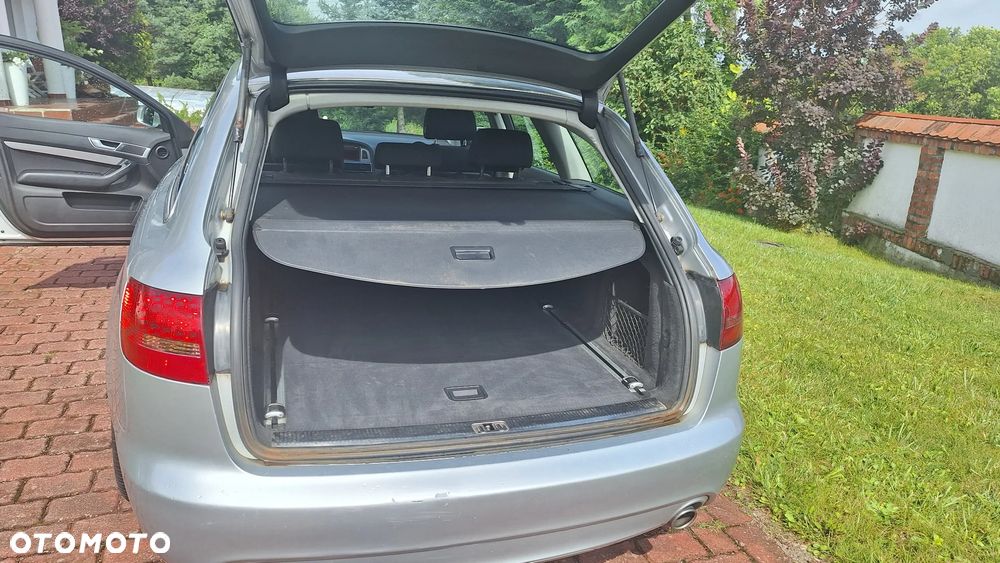 Audi A6 Avant 2.4 quattro - 11