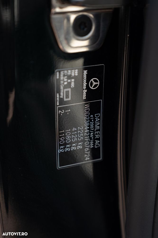 Mercedes-Benz E ver-200 - 39