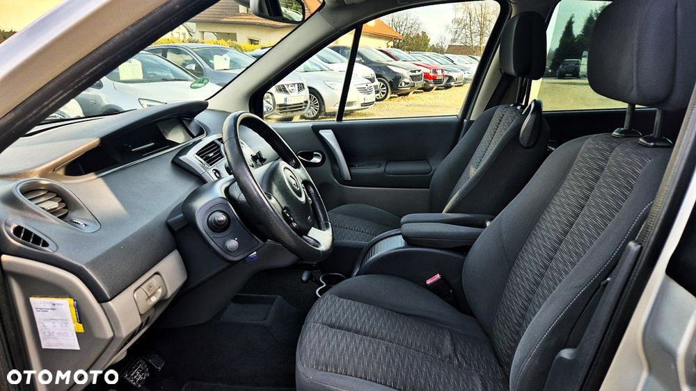 Renault Grand Scenic 2.0 16V Privilege - 31