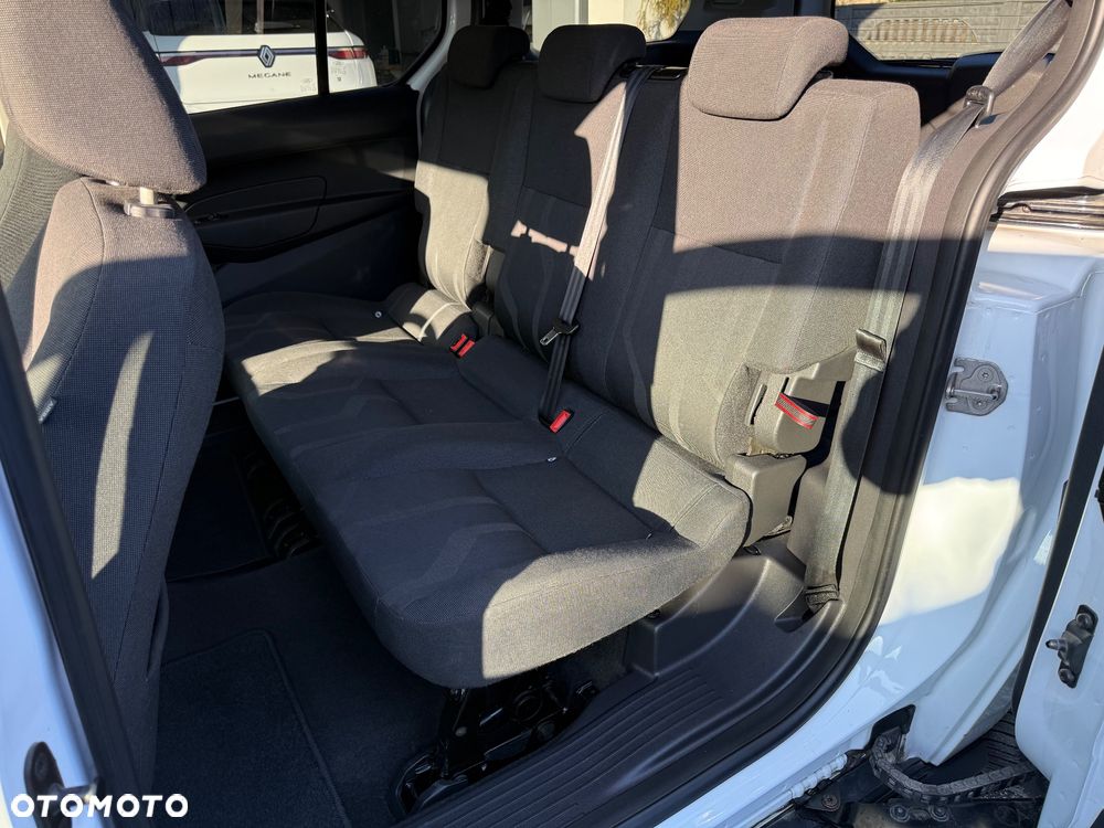 Ford Transit Connect - 12