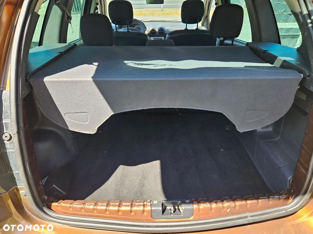 Dacia Duster dCi 90 FAP 4x2 Ice - 9