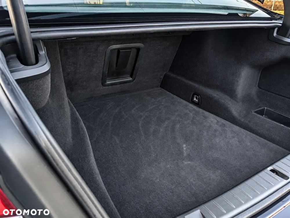 BMW Seria 7 740i - 18