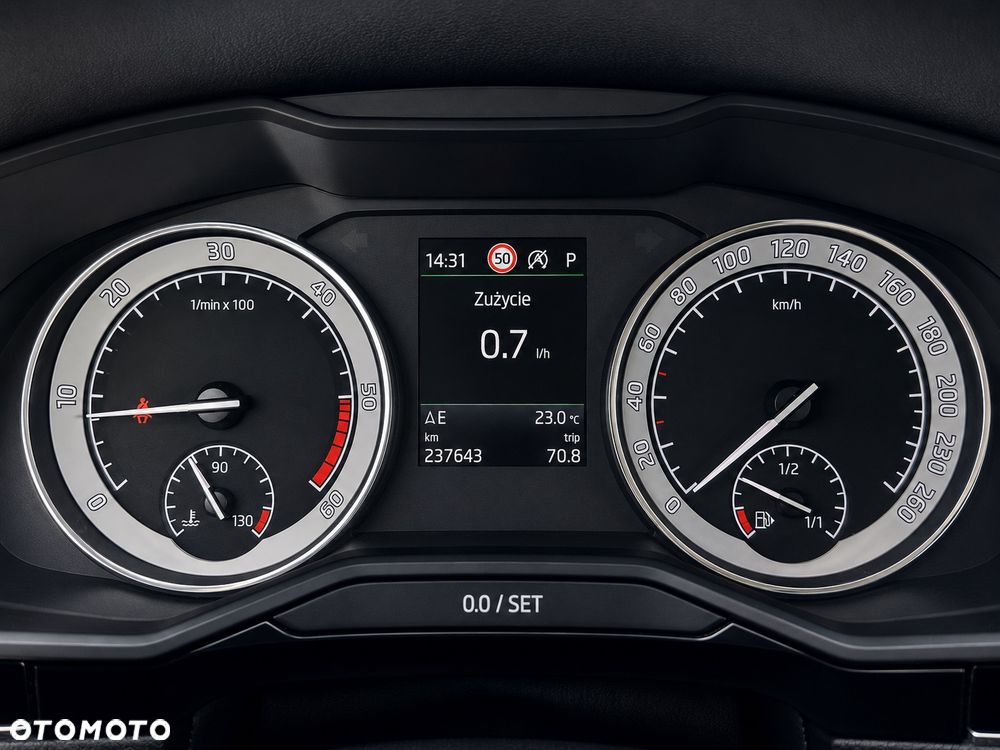 Skoda Superb 2.0 TDI L&K DSG7 - 16