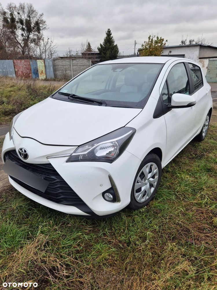Toyota Yaris 1.5 Premium - 1
