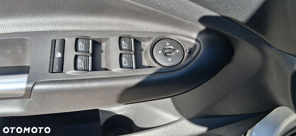 Ford Kuga 2.0 TDCi 4x4 Titanium - 25