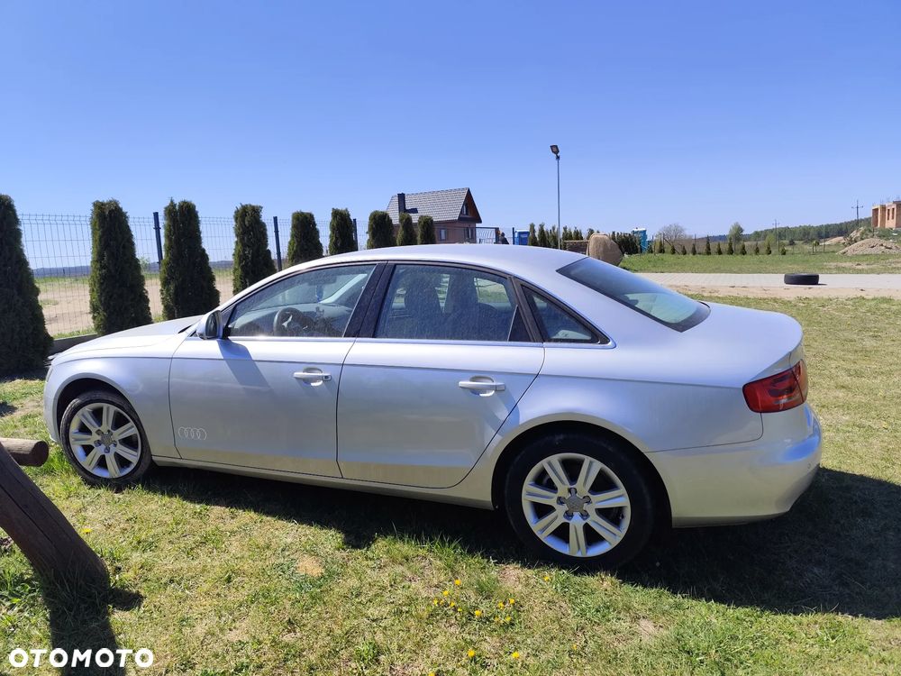Audi A4 Limousine - 7