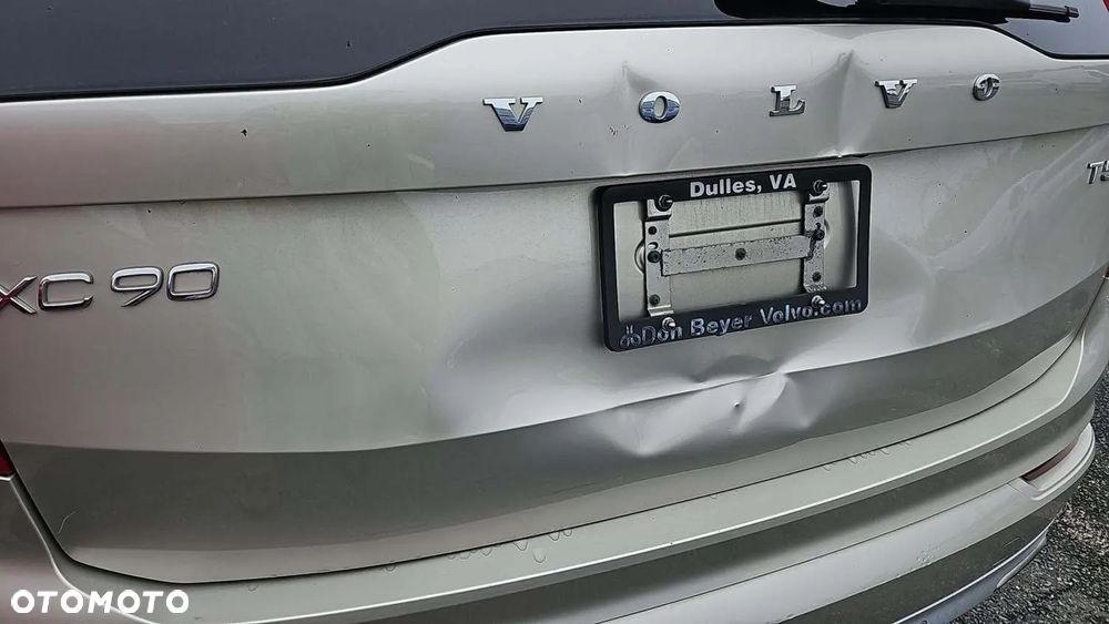 Volvo XC 90 T5 AWD Momentum 7os - 24