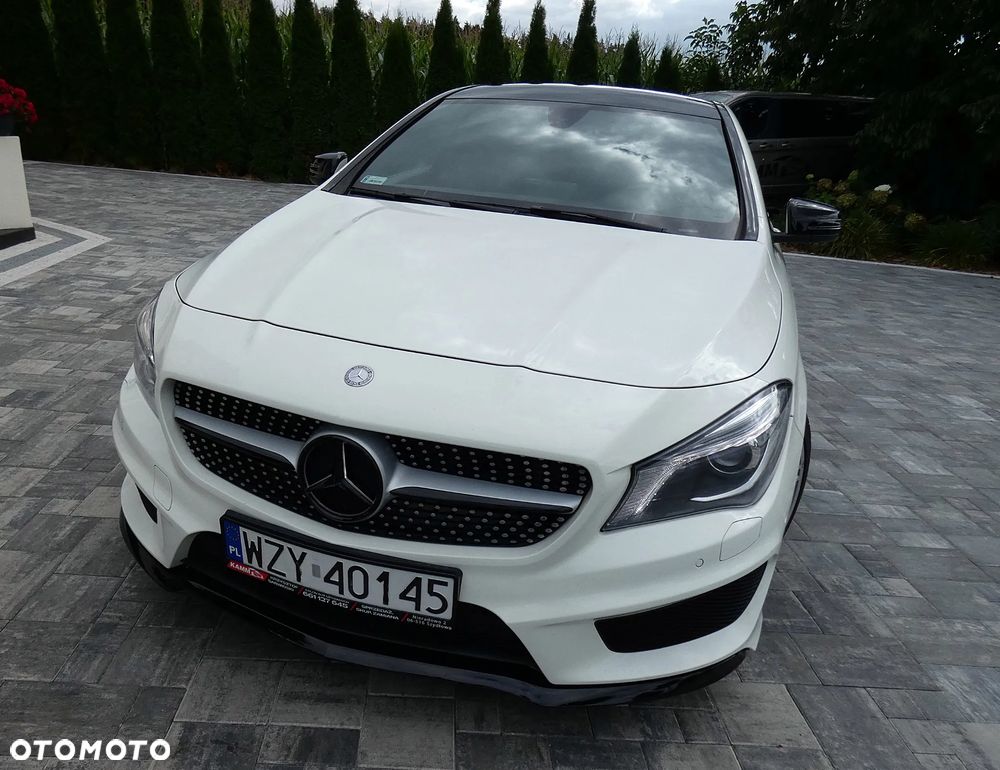 Mercedes-Benz CLA 200 7G-DCT AMG Line - 12
