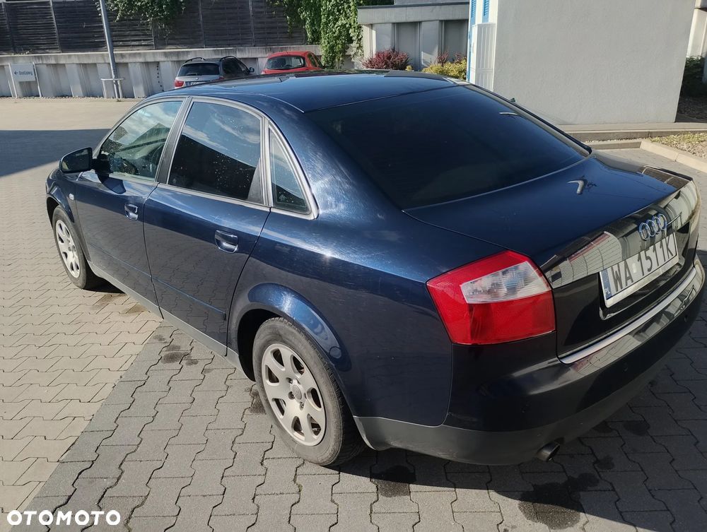 Audi A4 Limousine - 7