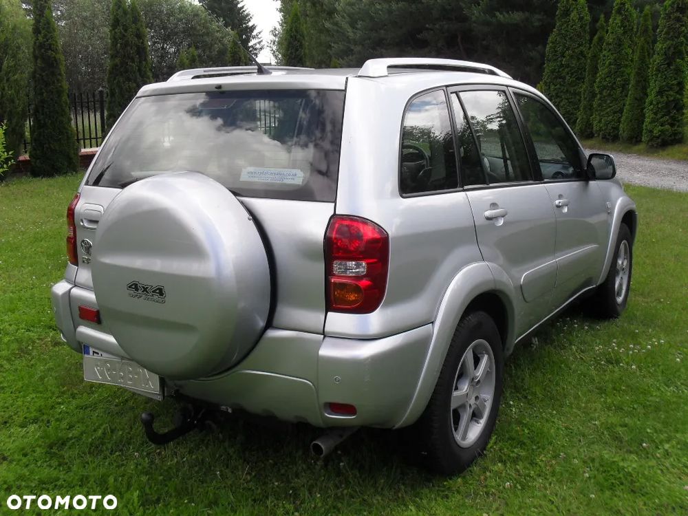 Toyota RAV4 2.0 VVT-i 4x4 - 4