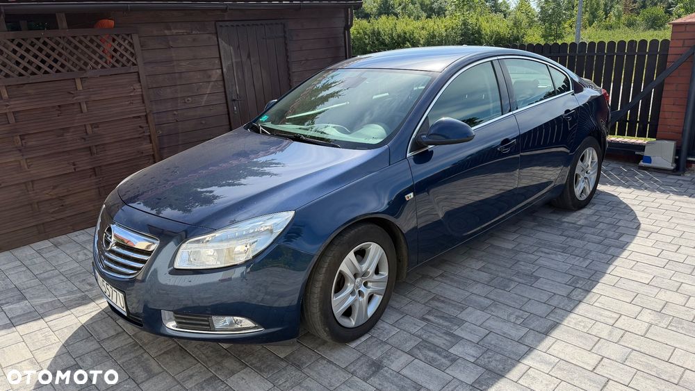 Opel Insignia - 1