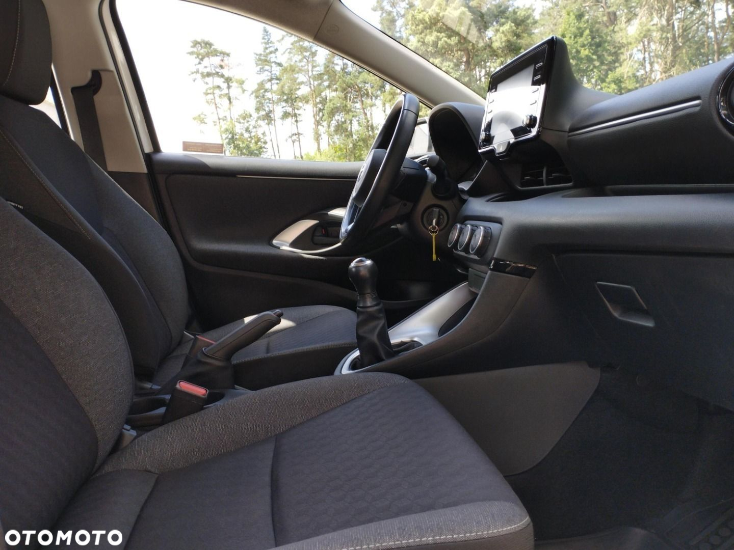 Toyota Yaris - 10
