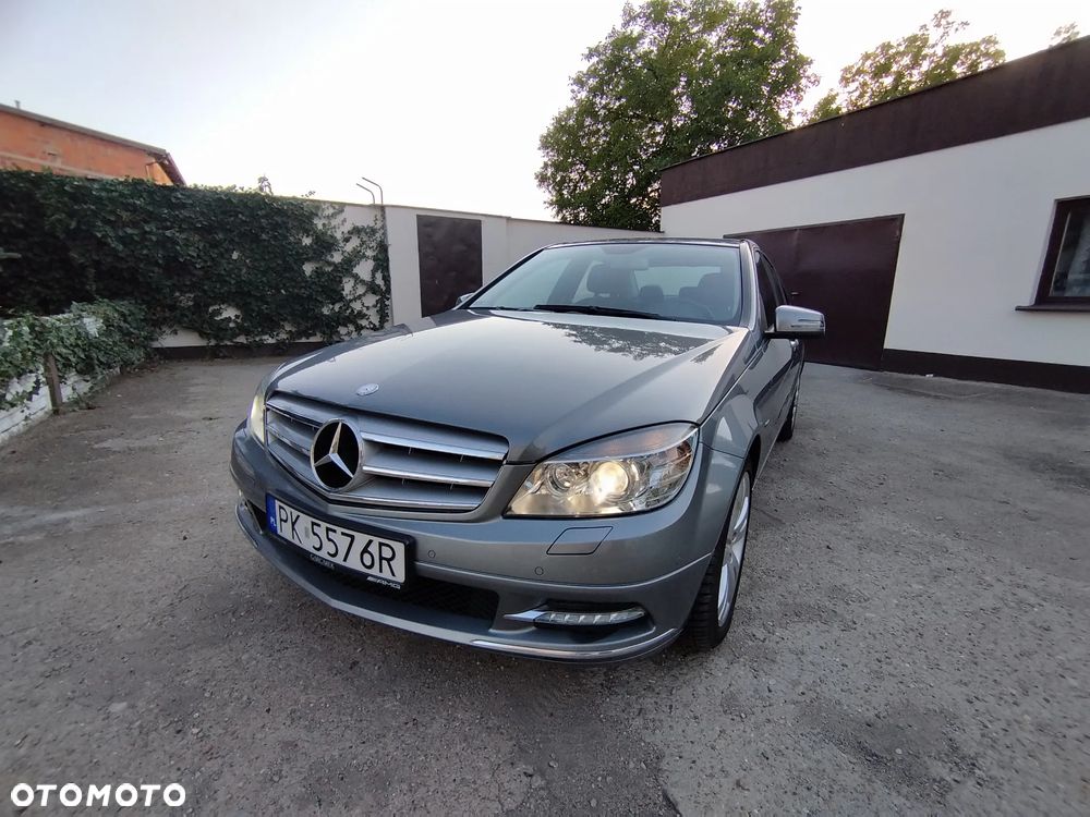 Mercedes-Benz Klasa C 180 CGI Automatik BlueEFFICIENCY Avantgarde - 1