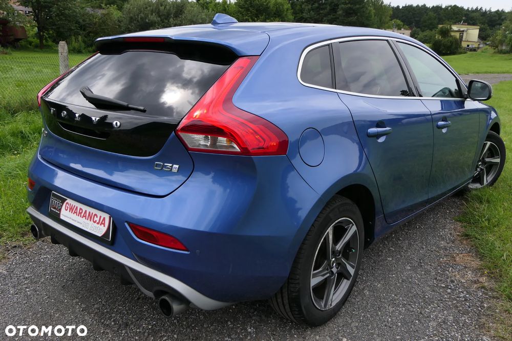 Volvo V40 D3 Drive-E SCR R-Design Momentum - 9