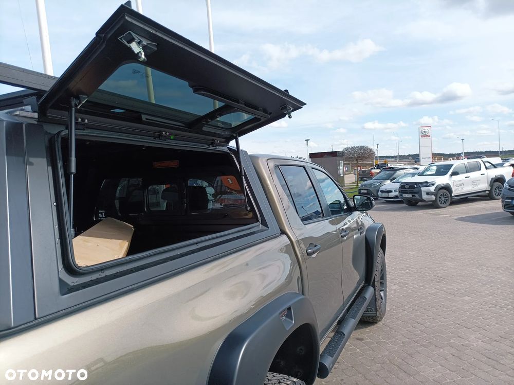 Toyota Hilux 2.8 D-4D mHEV Double Cab Invincible 4x4 - 32