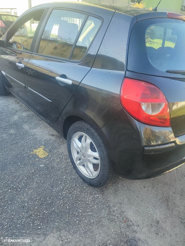 Renault Clio 1.2 16V Rip Curl II - 3