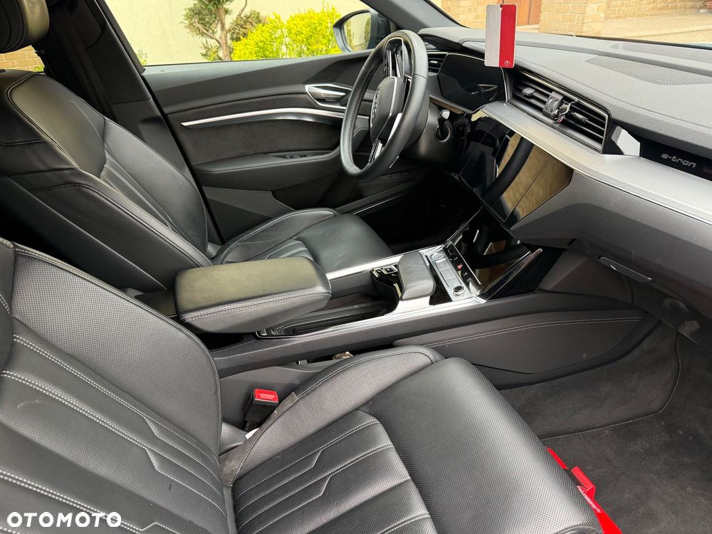 Audi e-tron 55 Quattro S Line - 16