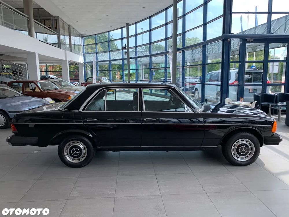 Mercedes-Benz W123 - 5