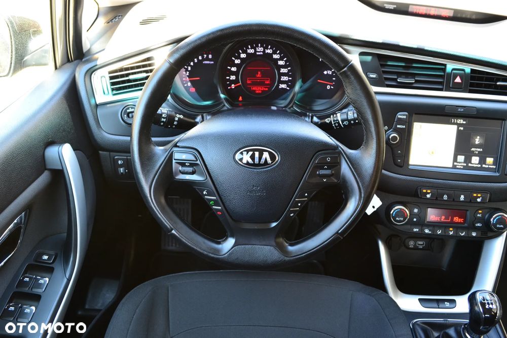 Kia Ceed 1.6 GDI Edition 7 - 36