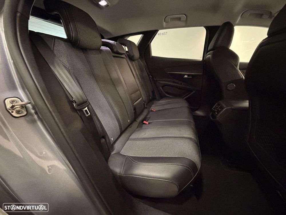 Peugeot 3008 1.5 BlueHDi Allure EAT8 - 15