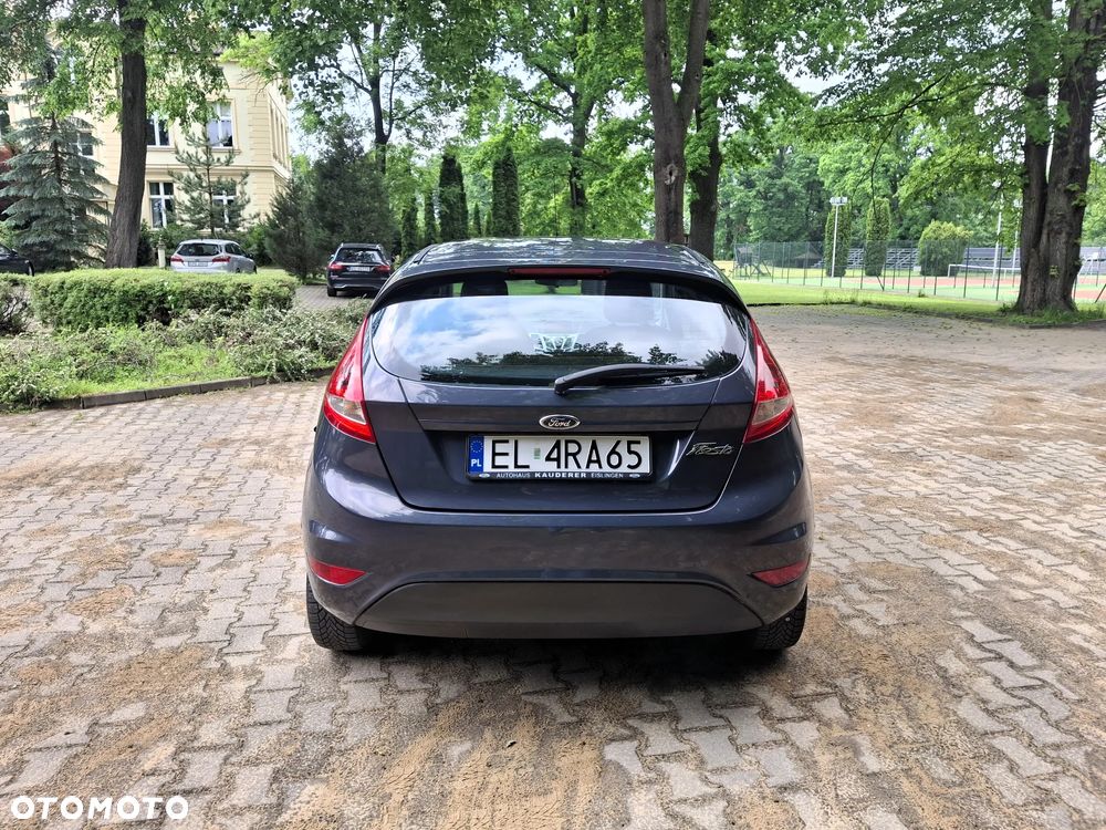 Ford Fiesta 1.25 Champions Edition - 9