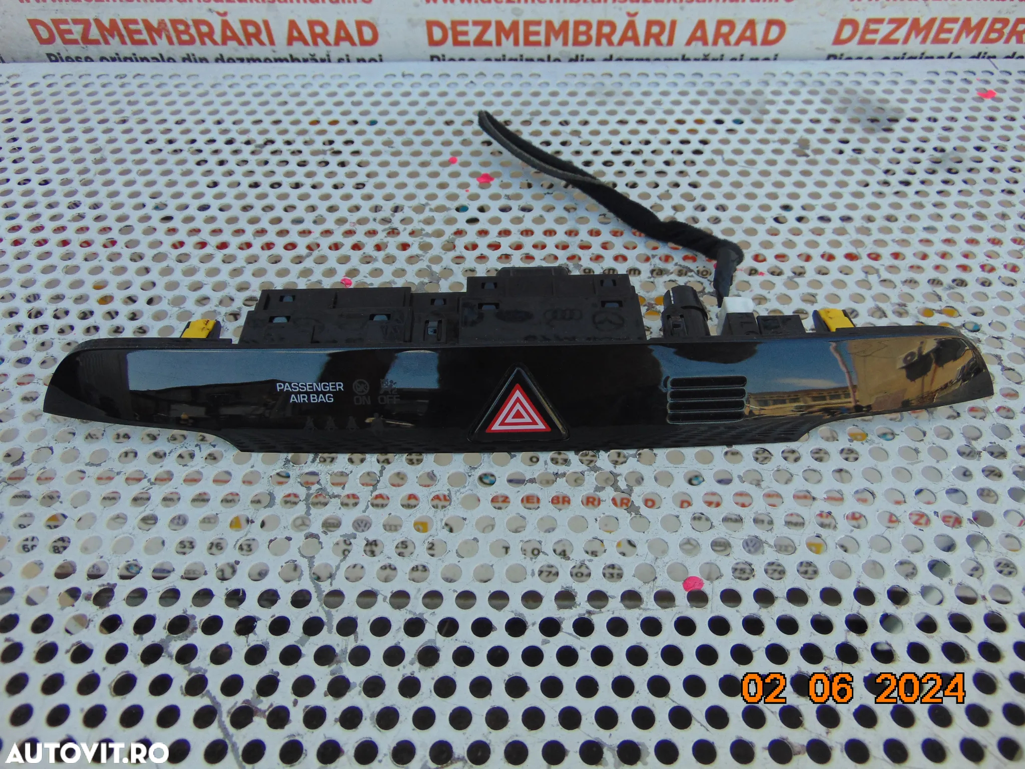 Buton avarii Hyundai Tucson 2015-2020 - 2