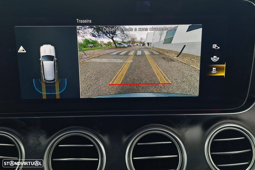 Mercedes-Benz E 300 de 9G-TRONIC AMG Line - 27