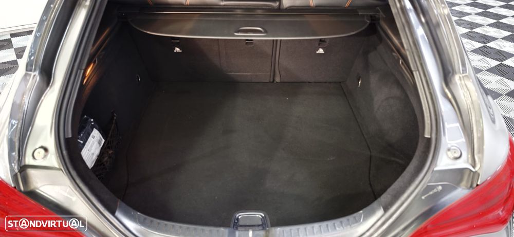 Mercedes-Benz CLA 220 (CDI) d 7G-DCT Orange Art Edition - 31