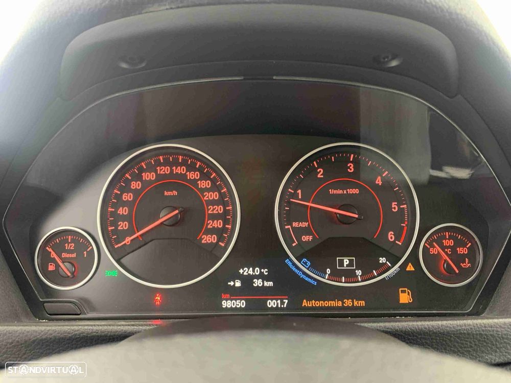 BMW 318 d Touring Line Sport Auto - 8