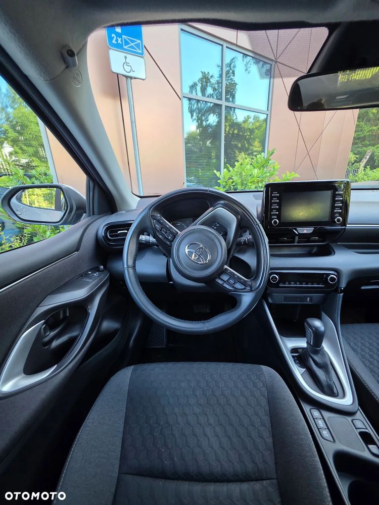 Toyota Yaris - 6