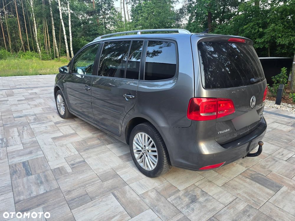 Volkswagen Touran 2.0 TDI DPF DSG Comfortline - 10