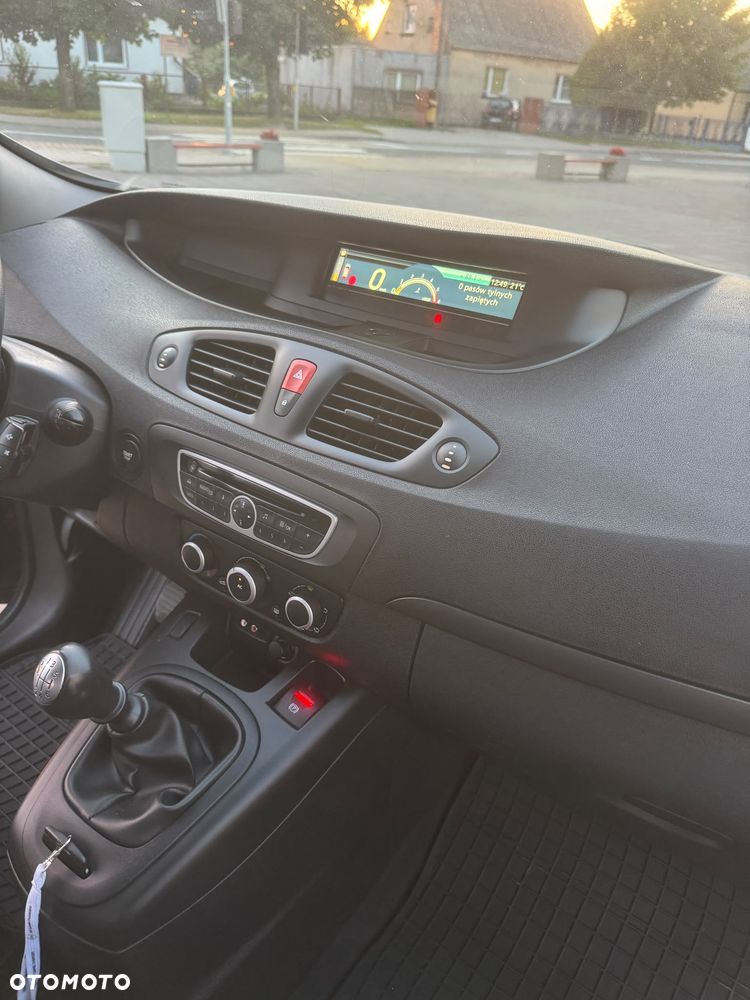 Renault Scenic 1.5 dCi Confort Authentique - 23