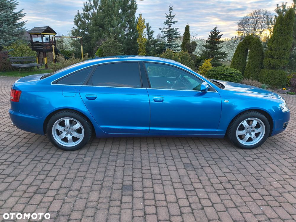 Audi A6 Limousine 2.4 - 6