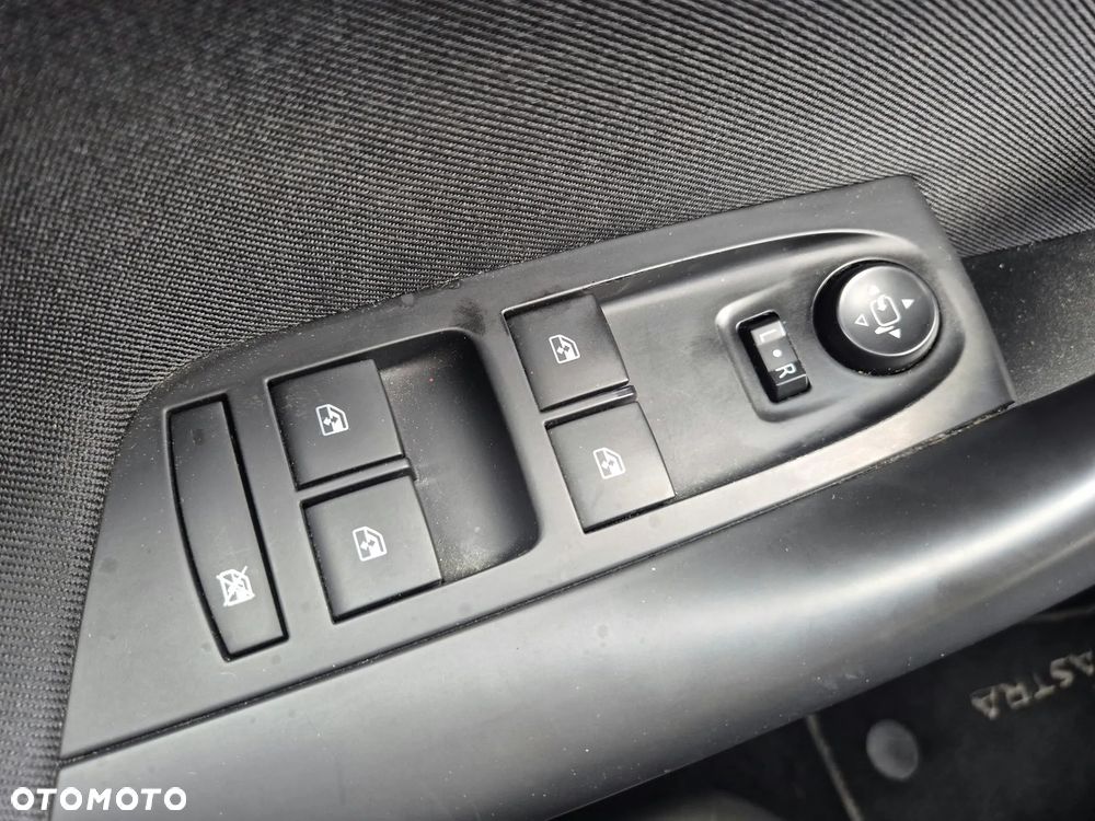 Opel Astra 1.6 BiTurbo D Start/Stop Business - 23