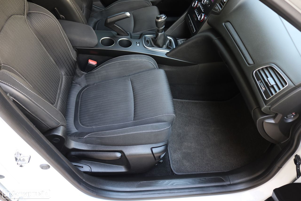 Renault Mégane Sport Tourer 1.5 Blue dCi Zen - 21
