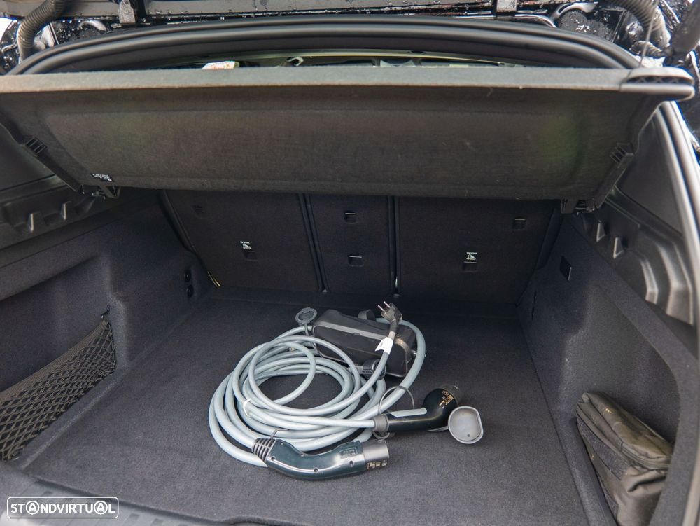 BMW iX1 xDrive30 - 9