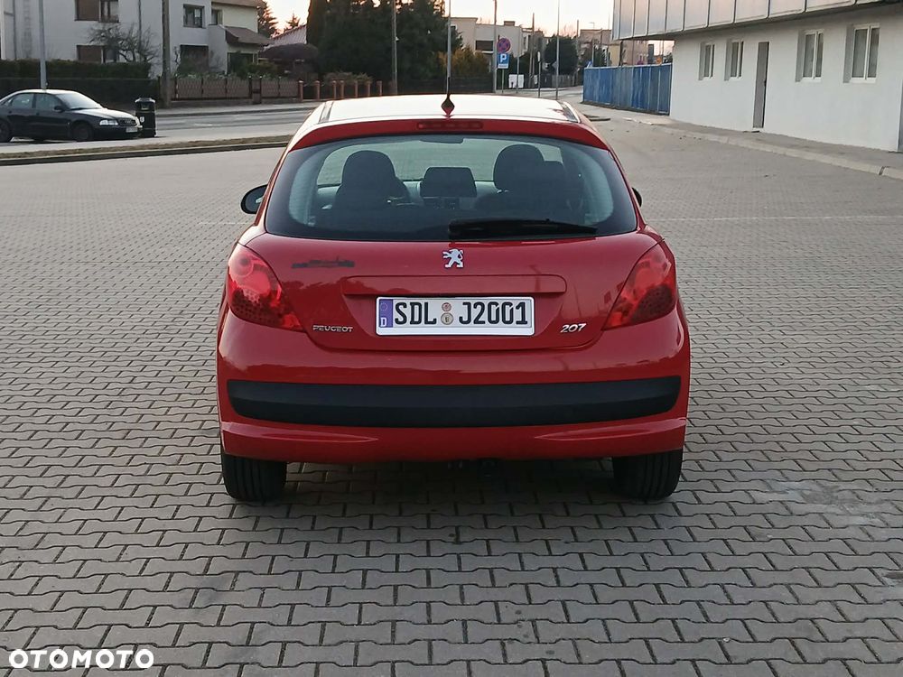 Peugeot 207 - 4