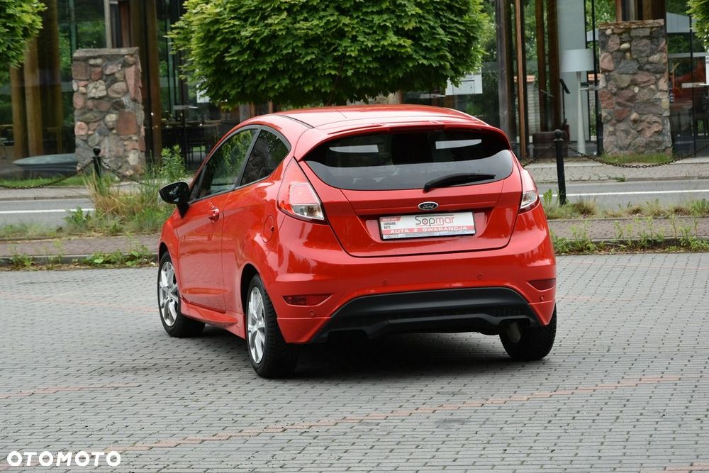 Ford Fiesta 1.6 TDCi Sport - 16