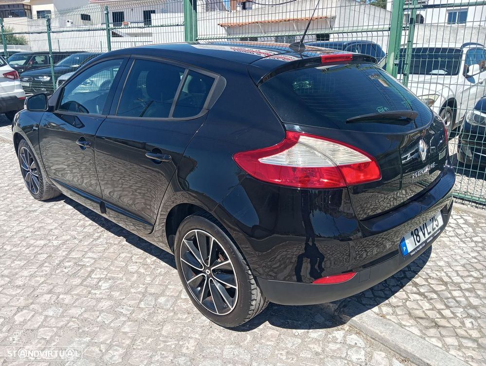 Renault Mégane ENERGY TCe 115 Start & Stop Bose Edition - 3