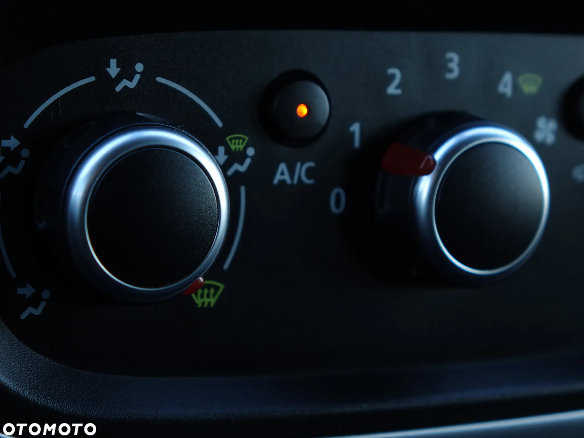 Renault Trafic 6-osobowy LONG brygadówka L2H1 - 22