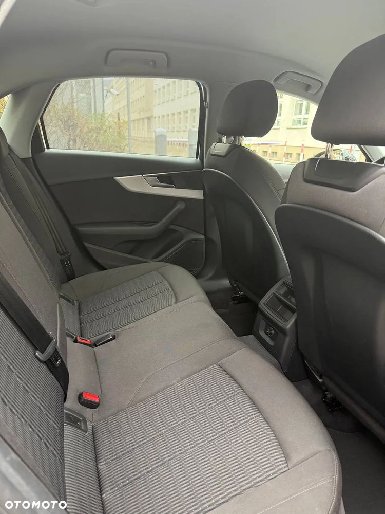 Audi A4 Limousine 30 TDI S tronic sport - 10