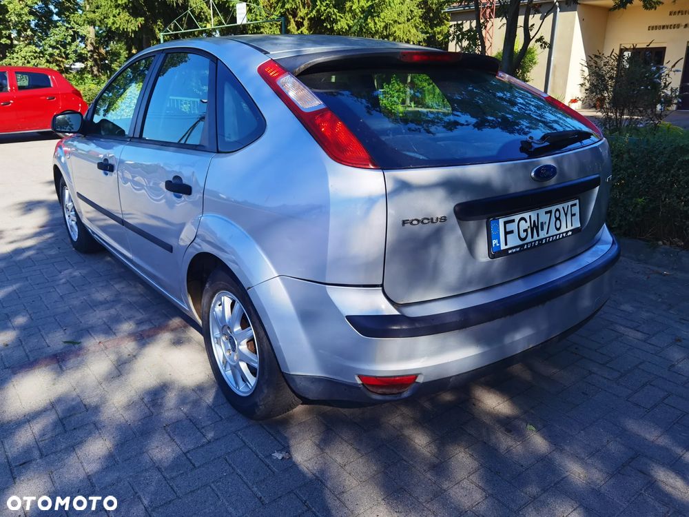 Ford Focus 1.6 TDCi Ambiente - 4