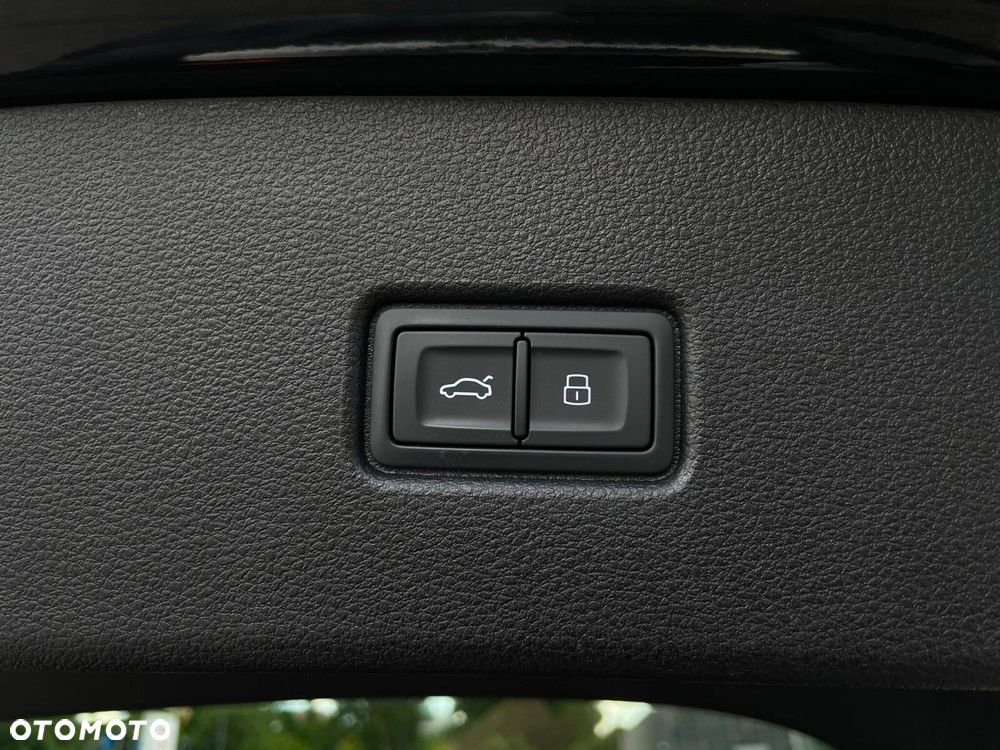 Audi Q5 Sportback - 10