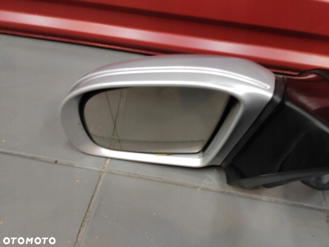 MERCEDES R-KLASA W251 LUSTERKO PRAWE 17 PIN 11+6 KOLOR 775 ORYGINAŁ BDB - 8